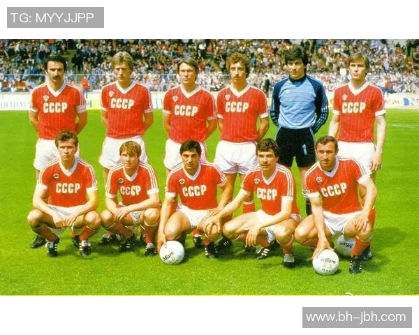 湖北足球三大球星名单盘点及其足球生涯成就分析